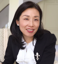 Sophie Shen : Board Member